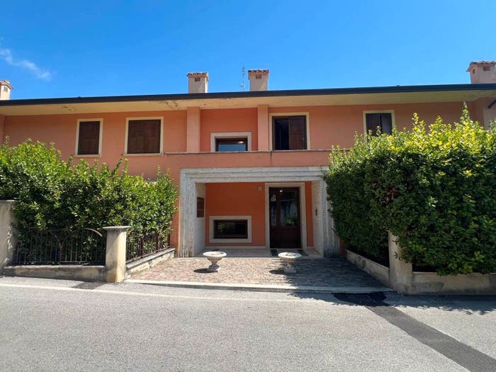 Appartamento con 6 locali in vendita in Cavallotti, Corciano