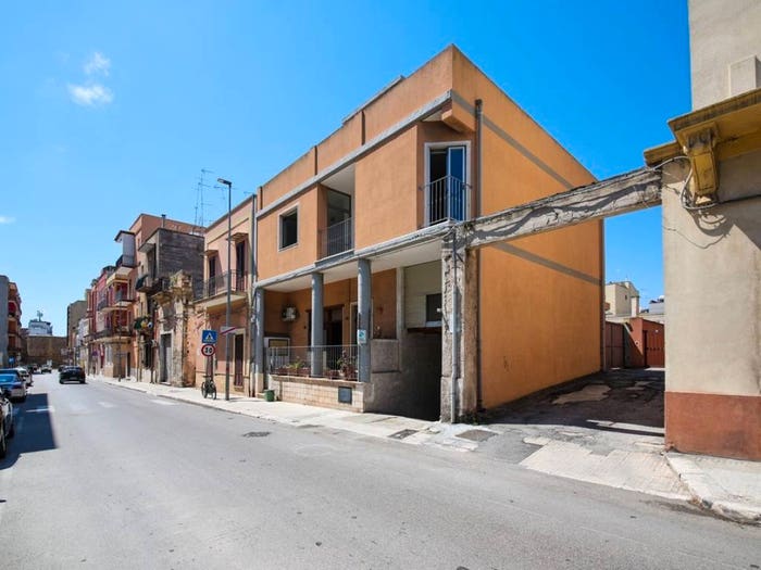 Casa con 6 locali in vendita in Via de' Carpentieri, Cappuccini, Brindisi