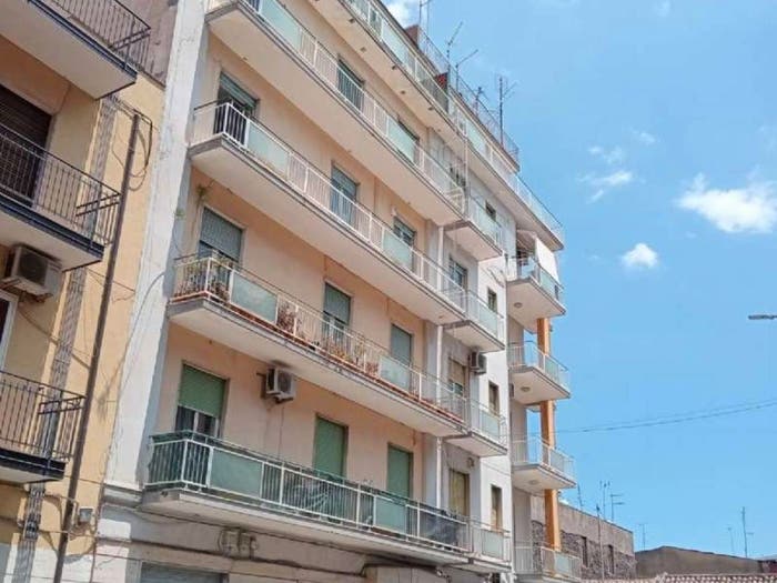 Appartamento con 6 locali in vendita in via Francesco Guglielmino, Barriera Leucatia, Catania