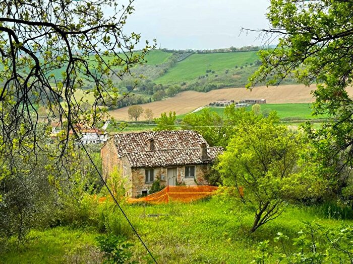 Casa con 6 locali in vendita in Contrada Santo Stefano, Fermo