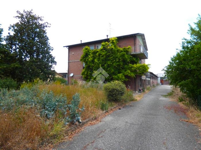 Casa con 6 locali in vendita in Via Augera, Centro, Cadelbosco di Sopra