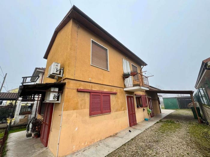 Casa trilocale in vendita in via nicorvo, Centro, Mortara
