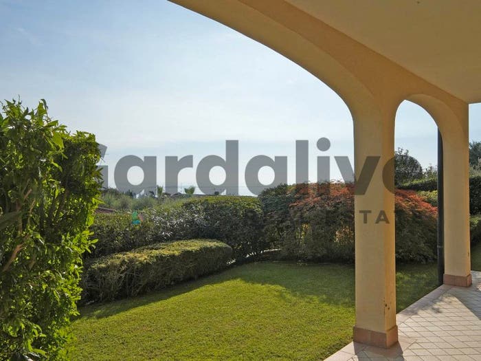 Appartamento trilocale in vendita in Via Crocelle, Centro, Padenghe sul Garda