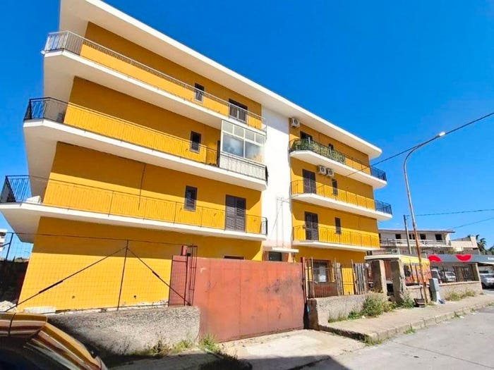 Appartamento quadrilocale in vendita in Stretto Fondaconuovo, Centro, Barcellona Pozzo di Gotto