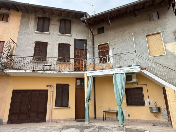 Casa con 6 locali in vendita in Centro, Martinengo