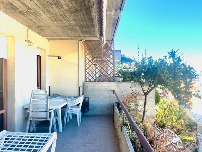 Appartamento trilocale in vendita in Via Pietro Mascagni, Centro, Grottammare
