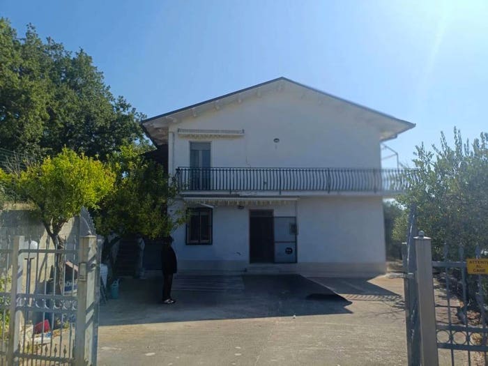 Casa con 6 locali in vendita in Via Castelluccio, Ripa Teatina