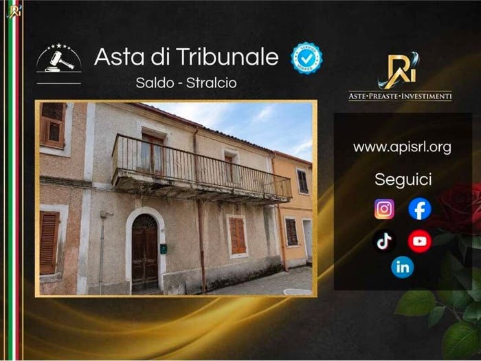 Appartamento con 5 locali in vendita in Via Carlo Felice, Torralba