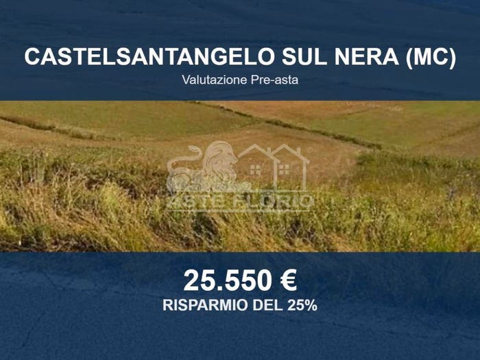Casa bilocale in vendita in Via Falcone, Gualdo, Castelsantangelo sul Nera