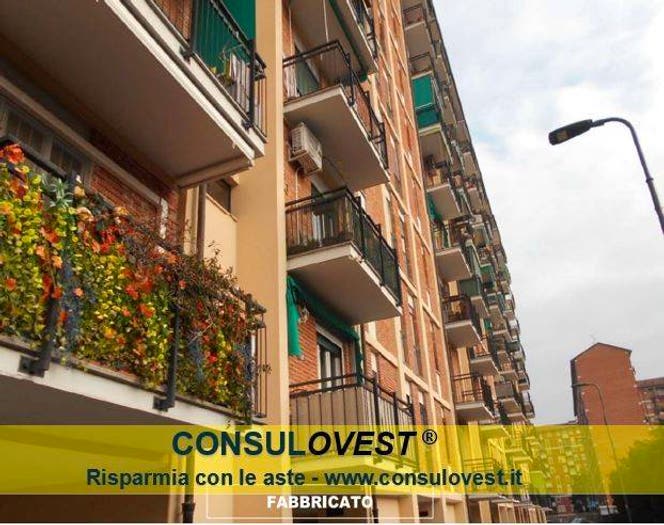 Appartamento trilocale in vendita in Via Adolfo Omodeo, Gallaratese, Milano