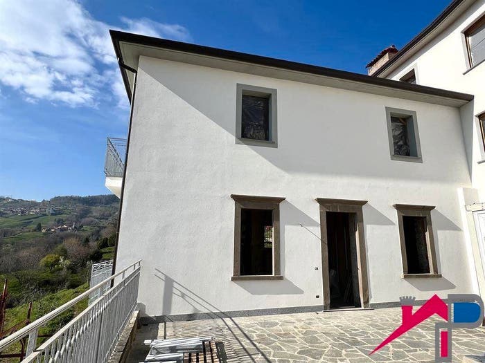 Appartamento trilocale in vendita in Centro, Pontida