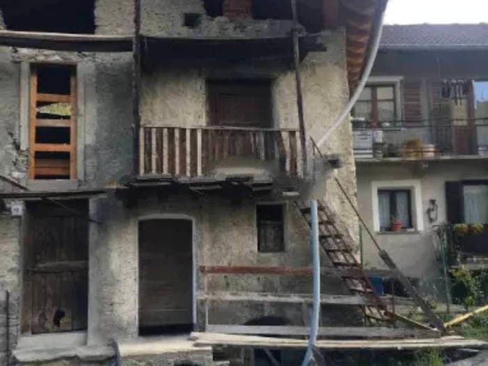 Casa monolocale in vendita in Frazione La Tour, Centro, Chatillon