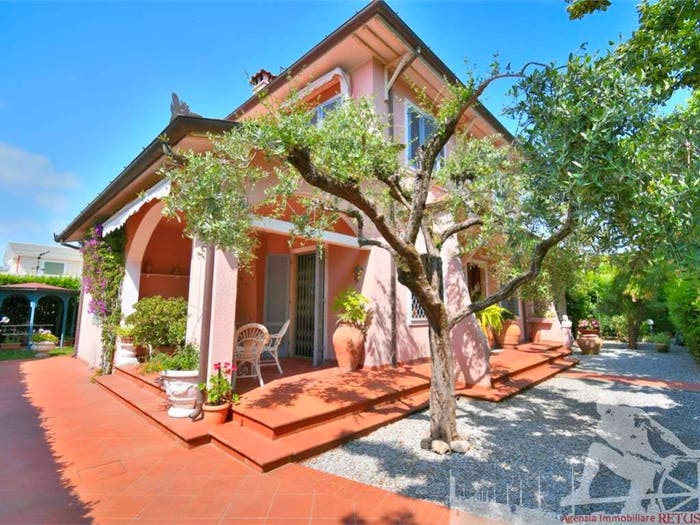 Casa con 6 locali in vendita in Centro, Forte dei Marmi