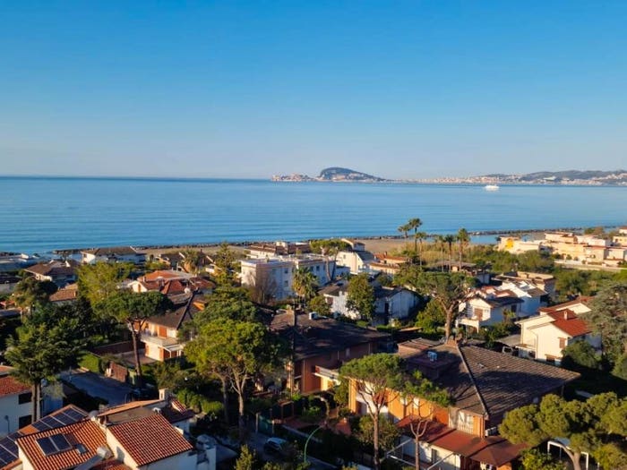 Appartamento trilocale in vendita in Via Appia Lato Napoli, Centro, Formia