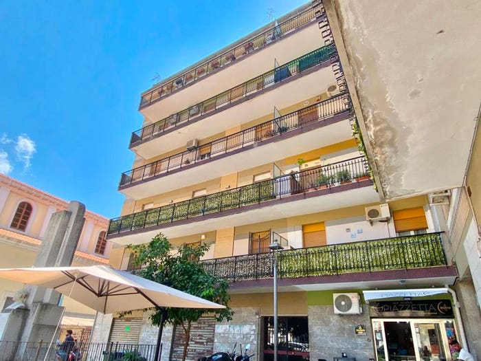 Appartamento quadrilocale in vendita in Via Comunale Santo, Gazzi, Messina