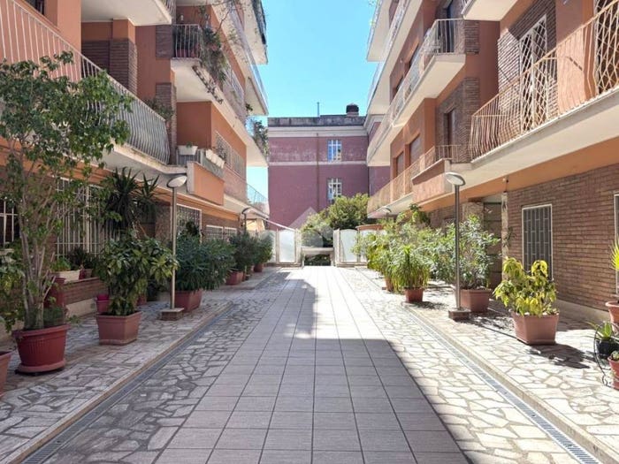 Appartamento trilocale in vendita in Via Anton Giulio Barrili, Monteverde Vecchio, Roma
