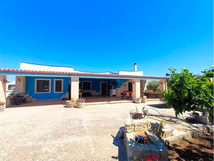 Casa quadrilocale in vendita in Strada per Caputi, Montenegro, Brindisi