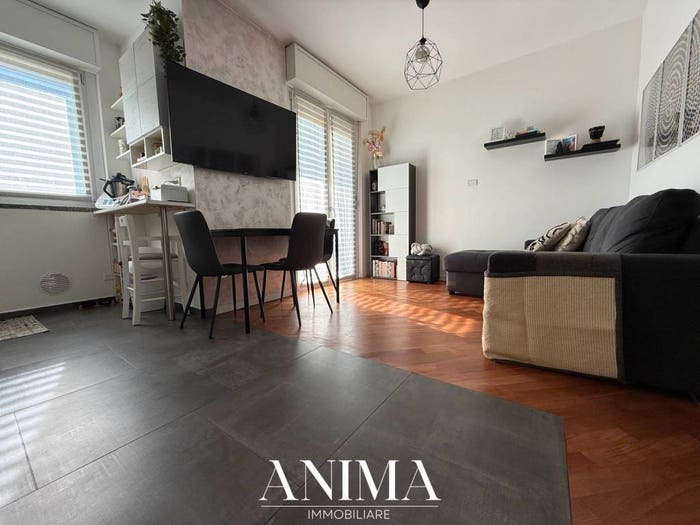 Appartamento trilocale in vendita in Via Martiri di Marzabotto, Senago