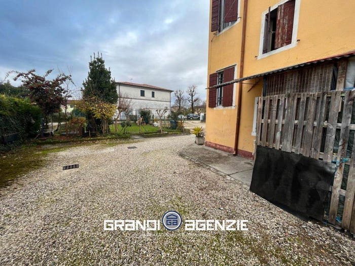 Casa con 6 locali in vendita in Via del Borgo, Varago, Maserada sul Piave