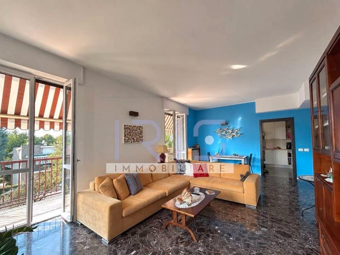 Appartamento quadrilocale in vendita in Via Fratelli Rosselli, Cesano Maderno