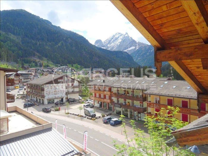 Casa con 6 locali in vendita in Streda Dolomites, Centro, Canazei