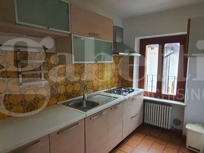 Appartamento con 6 locali in vendita in via Collalto, Centro, Tarcento