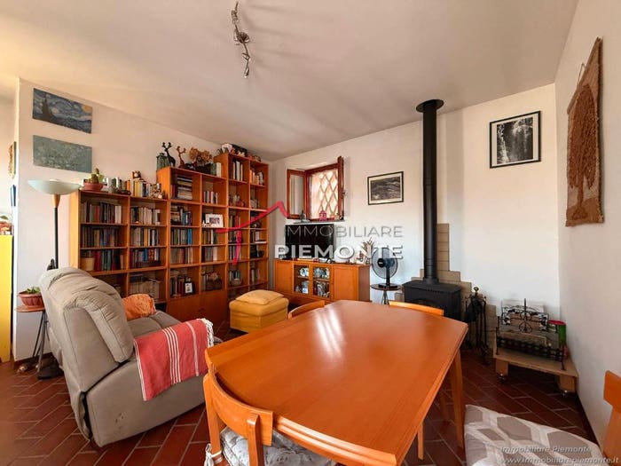 Appartamento bilocale in vendita in Via Vittorio Emanuele, Centro, Soriso