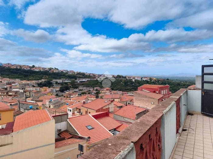 Appartamento con 5 locali in vendita in Via Principe Umberto di Savoia, Sennori