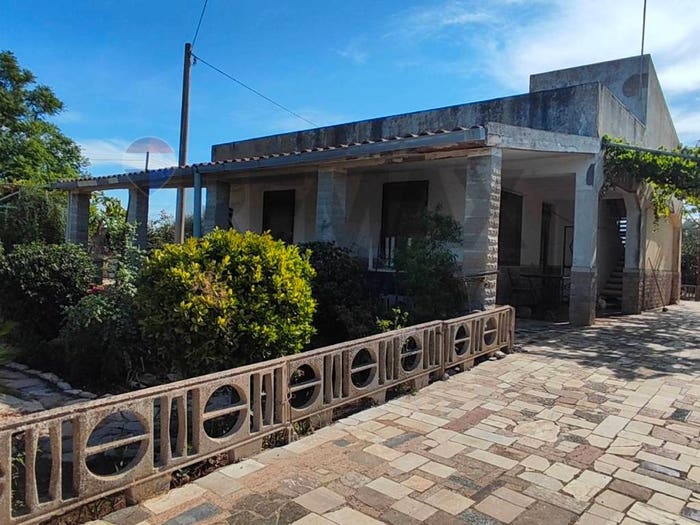 Casa quadrilocale in vendita in CONTRADA SAN NICOLO' LE CANNE, Caltagirone