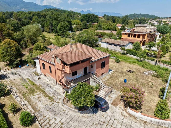 Casa con 5 locali in vendita in Via Gaeta, Tiro A Segno, Ceccano