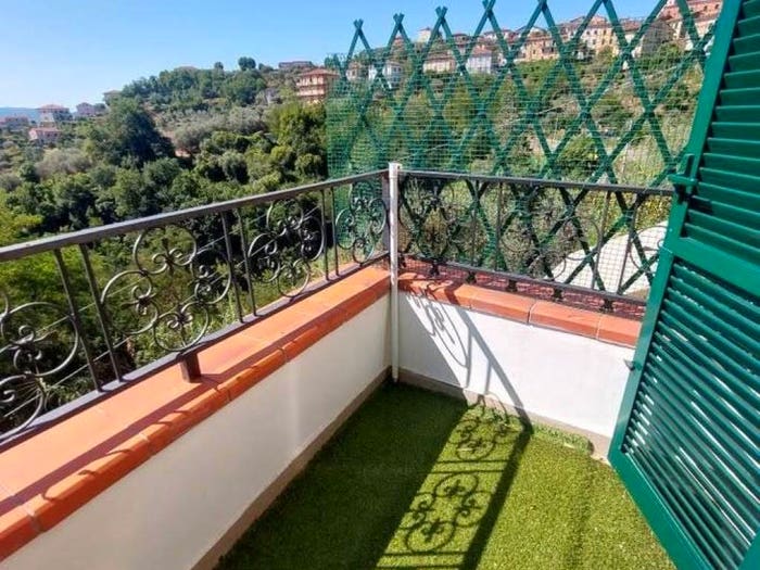Appartamento bilocale in vendita in Vezzano Ligure