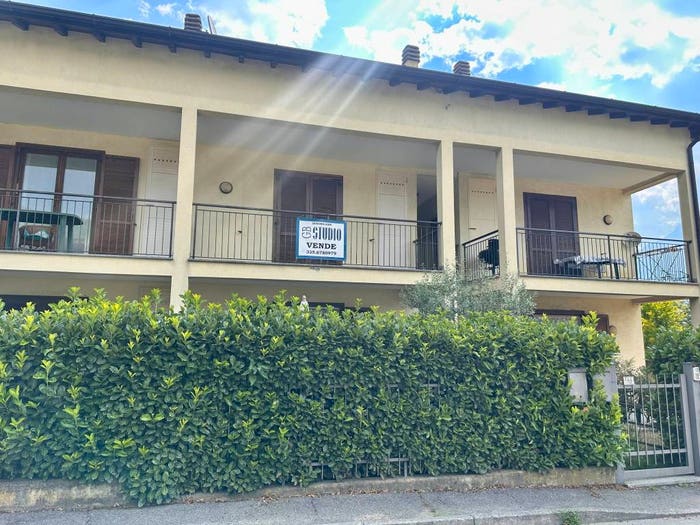 Appartamento trilocale in vendita in Via Poncia, Gravedona, Gravedona ed Uniti