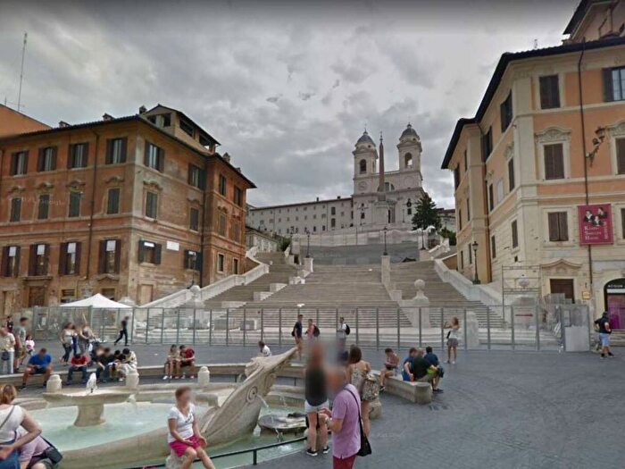 Appartamento trilocale in vendita in via di gesù e maria, Piazza del Popolo, Roma