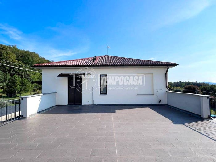Appartamento bilocale in vendita in Casarico, Montano Lucino