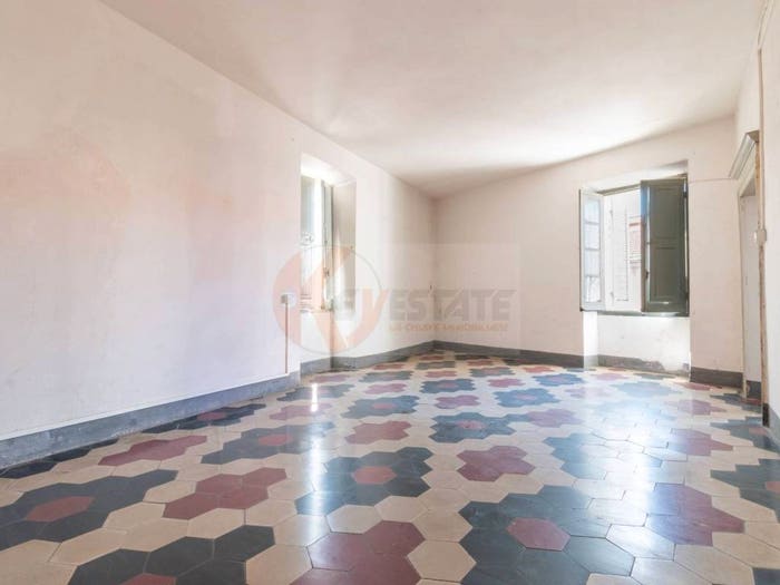 Casa con 6 locali in vendita in Corso Spano, Ploaghe