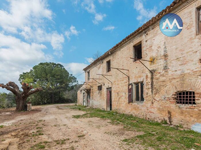 Casa con 6 locali in vendita in Via Santa Maria Fabbrecce, Cattabrighe Vismara, Pesaro
