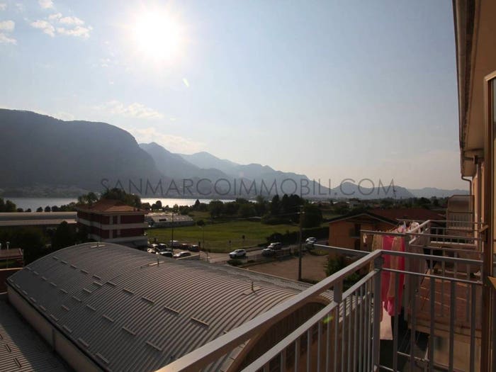 Appartamento trilocale in vendita in Garlate