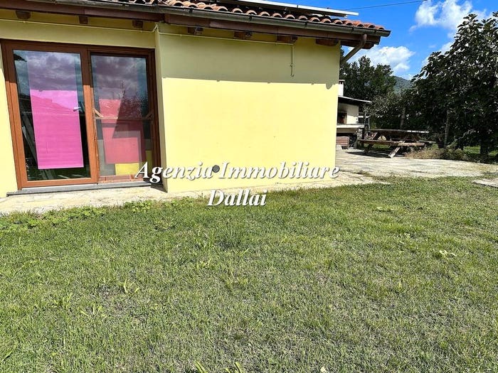 Casa con 5 locali in vendita in Via Roma, Scarperia, Scarperia e San Piero