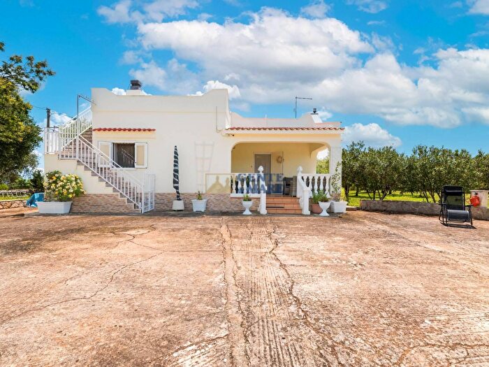 Casa con 6 locali in vendita in Contrada Tamburroni, Ostuni