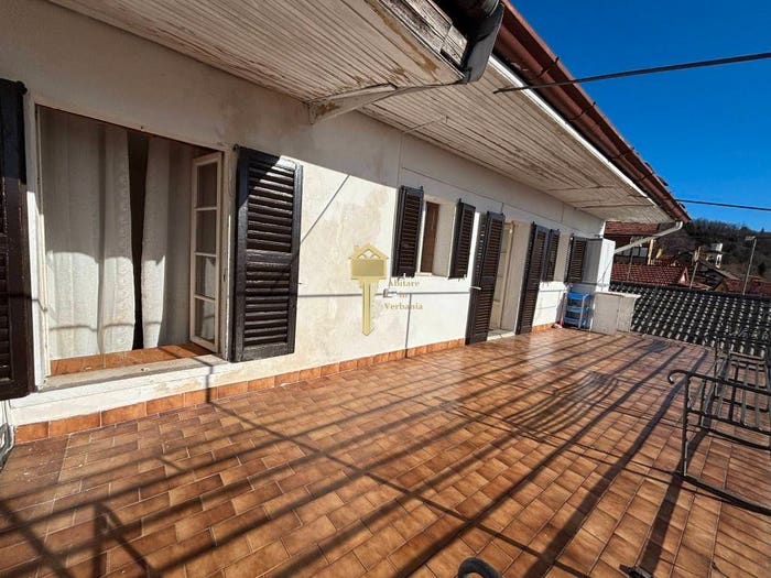 Casa con 5 locali in vendita in Via Vittorio Emanuele, Ungiasca, Cossogno