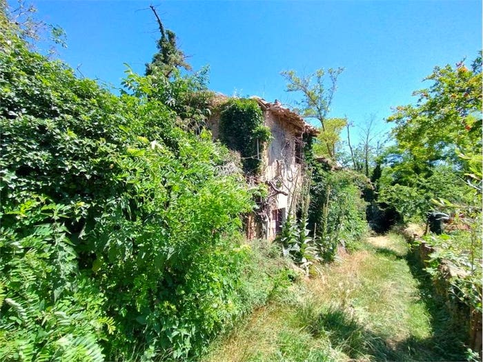 Casa bilocale in vendita in Gropparello