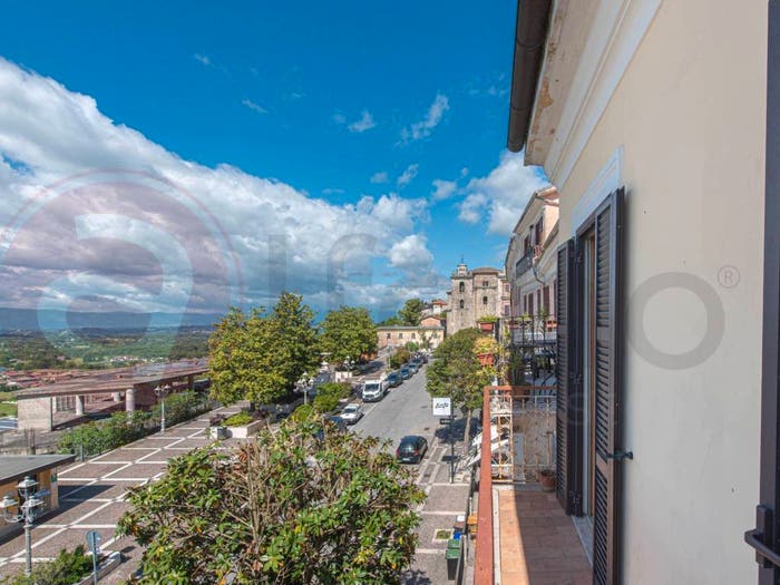 Casa con 6 locali in vendita in Via Lanna, Centro, Arce