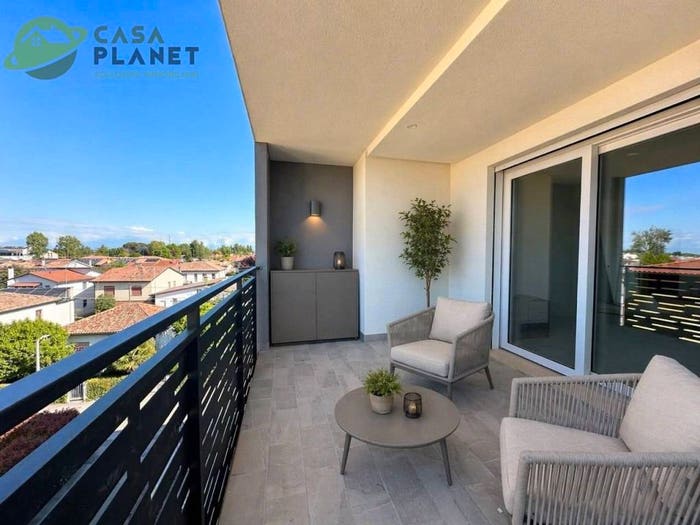 Casa con 6 locali in vendita in Via Terraglio, Centro, Preganziol