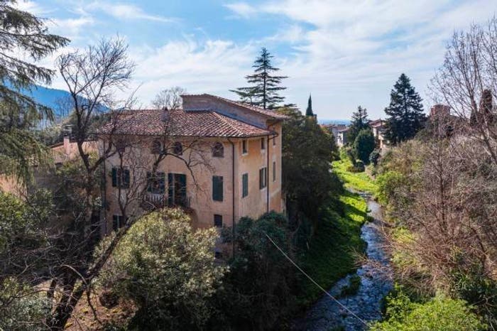 Casa con 6 locali in vendita in Via della Propositura, Centro, Calci