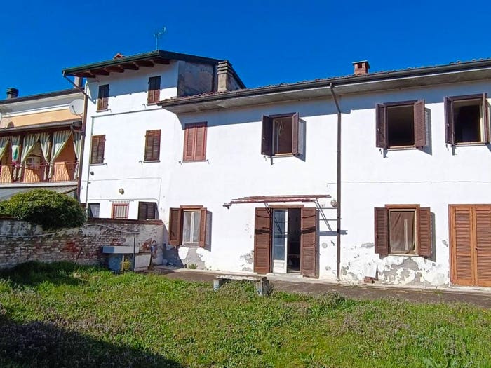 Casa quadrilocale in vendita in Vicolo Cattanea, Centro, Frascarolo