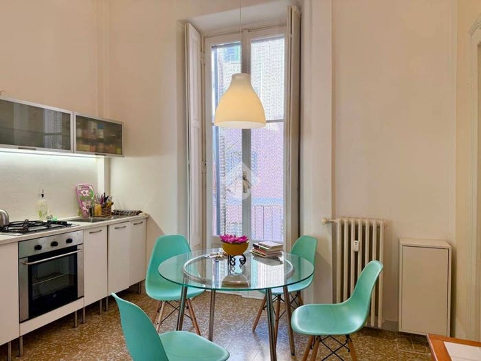Appartamento quadrilocale in vendita in Via plinio, Buenos Aires, Milano