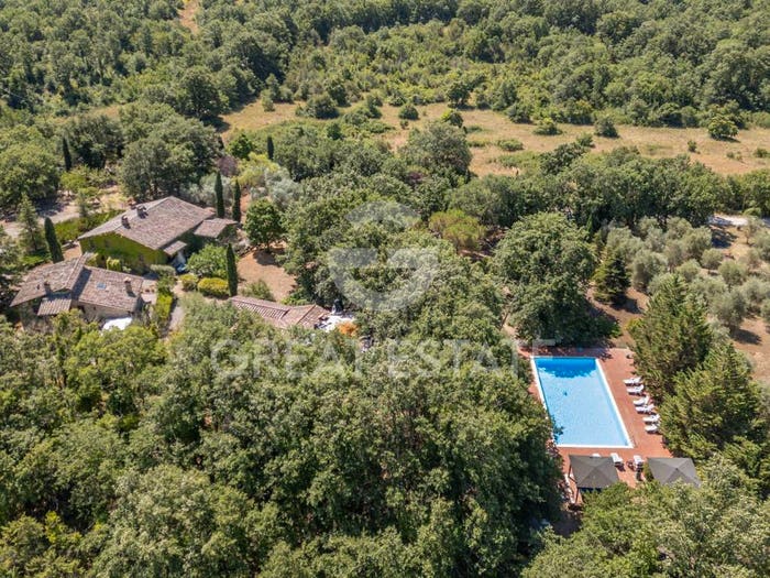 Casa con 6 locali in vendita in Vocabolo Postangone, Montegabbione
