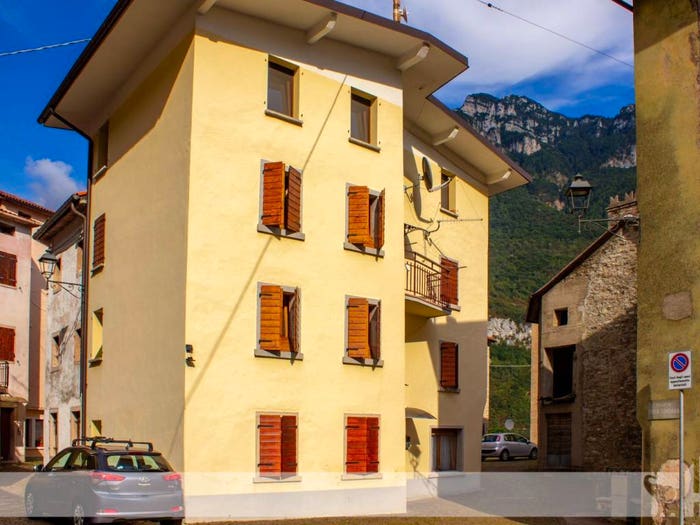 Casa con 6 locali in vendita in Piazzetta della Fontana, Olantreghe, Longarone
