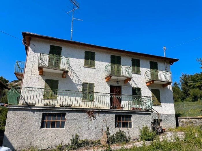 Casa con 6 locali in vendita in Località Monastero, San Benedetto Belbo