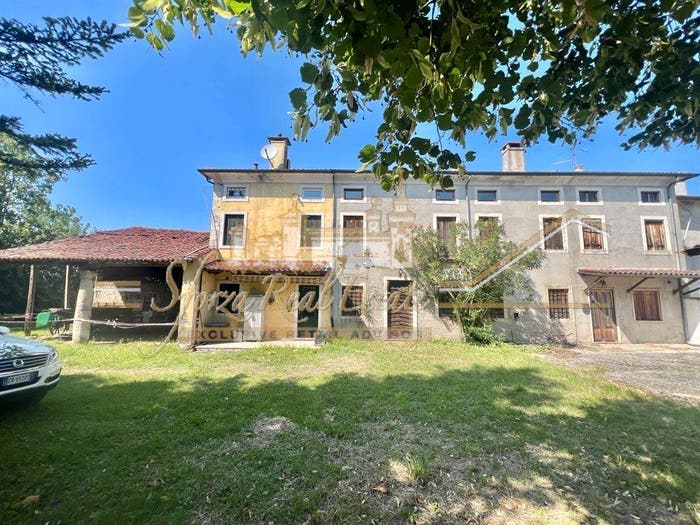 Casa con 6 locali in vendita in Via Palladio, Brendola